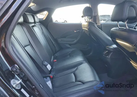 2017 Hyundai Azera z USA, uszkodzony, nr VIN KMHFG4JG0HA577489